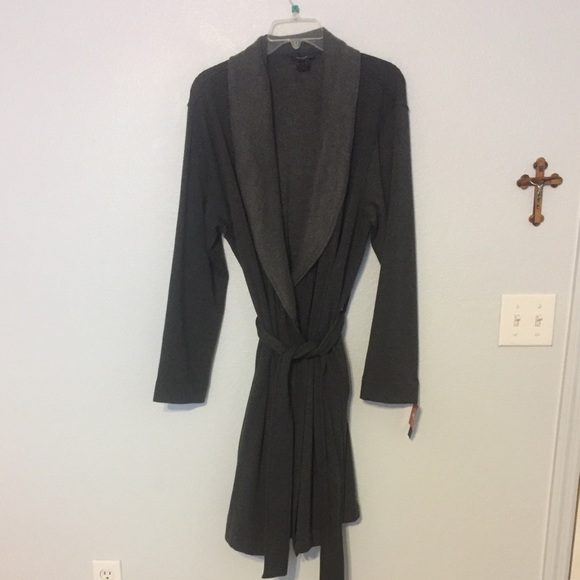 Natori Robe - Picture 1 of 7